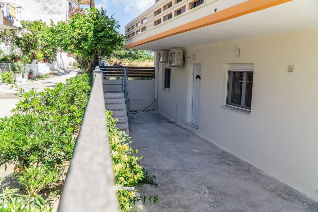 Appartamento Artemissia New Well Sided Modish House Kíssamos Esterno foto