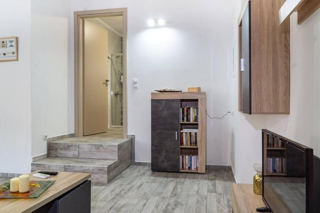 Appartamento Artemissia New Well Sided Modish House Kíssamos Esterno foto